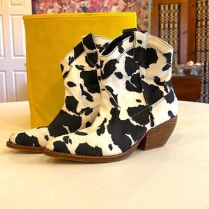 Dressed in LALA cowboy boots fall wear size 7.5 western